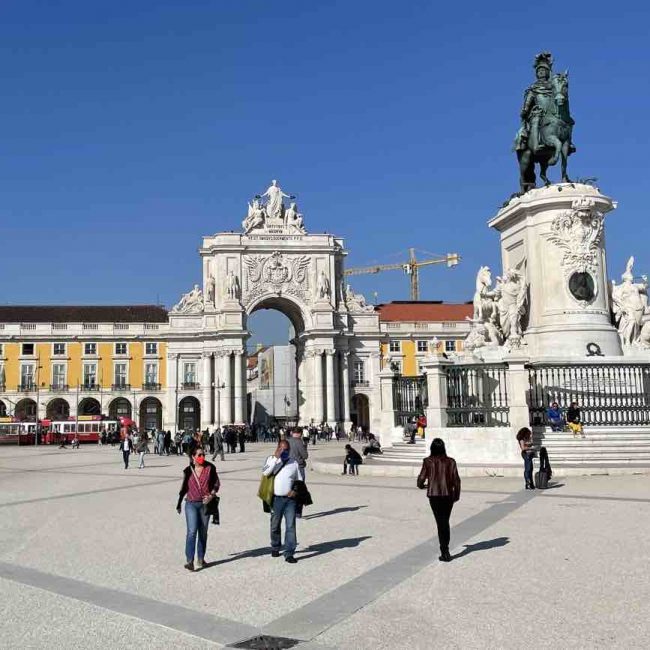 Lisbon Travel Guide Praca do Comercio